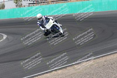 media/Apr-20-2025-AHRMA (Sun) [[393a79c373]]/Race/Group 11 early race/Turn 4b/